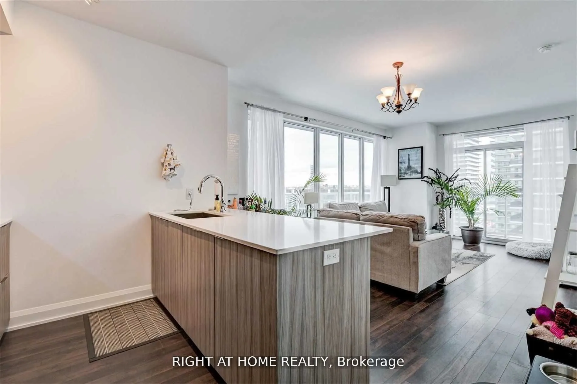 56 Annie Craig Drive #1803