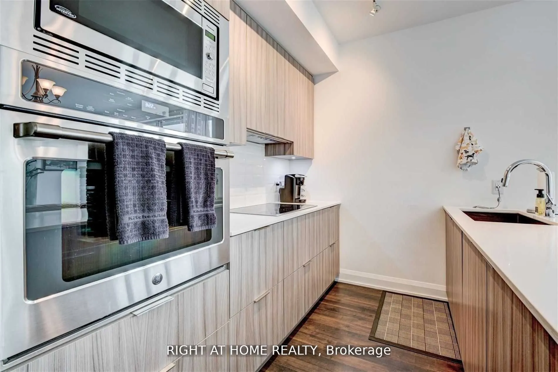 56 Annie Craig Drive #1803