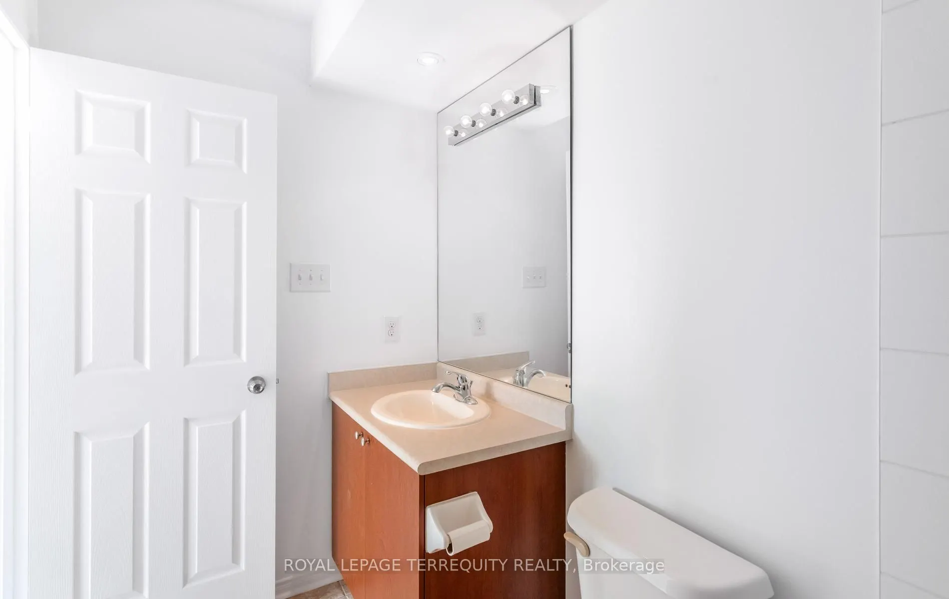 5650 Winston Churchill Boulevard #24