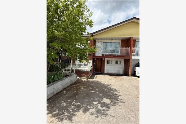 3777 Keenan Crescent