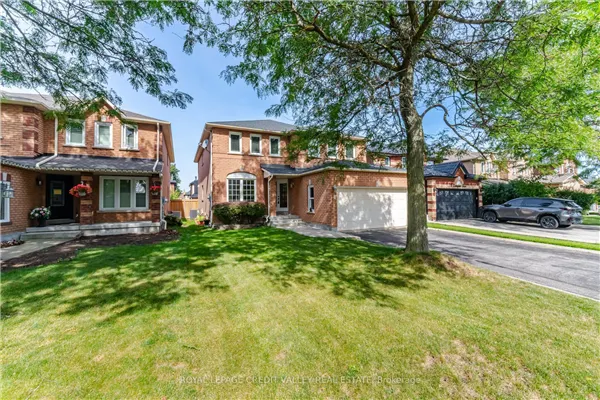 8 Livingston Drive