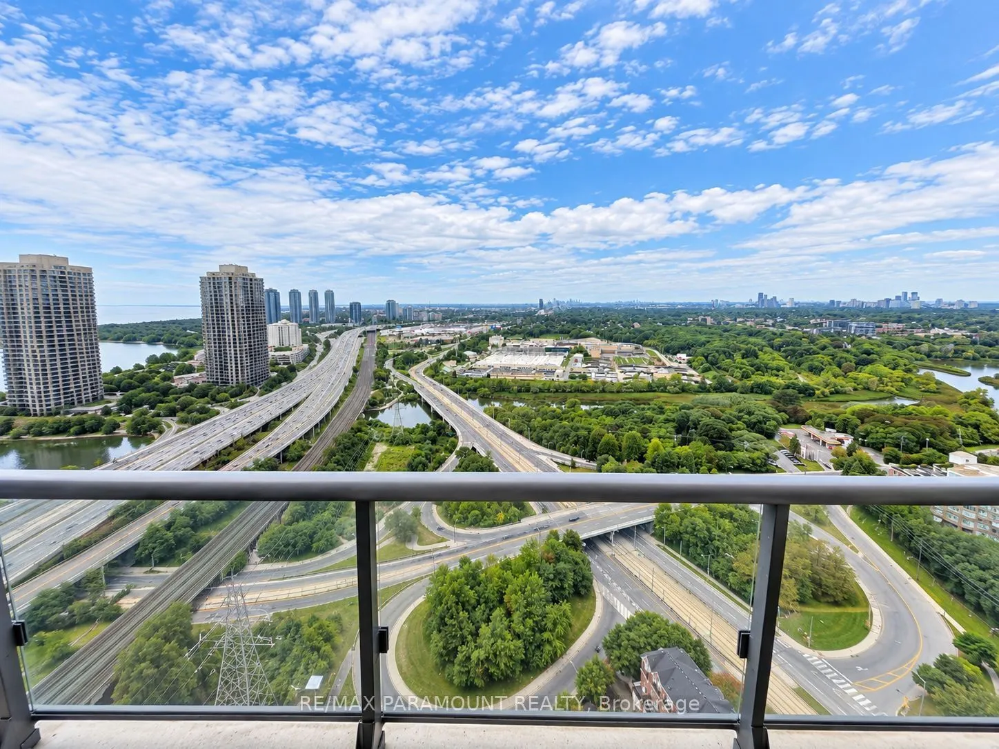 105 The Queensway #3209