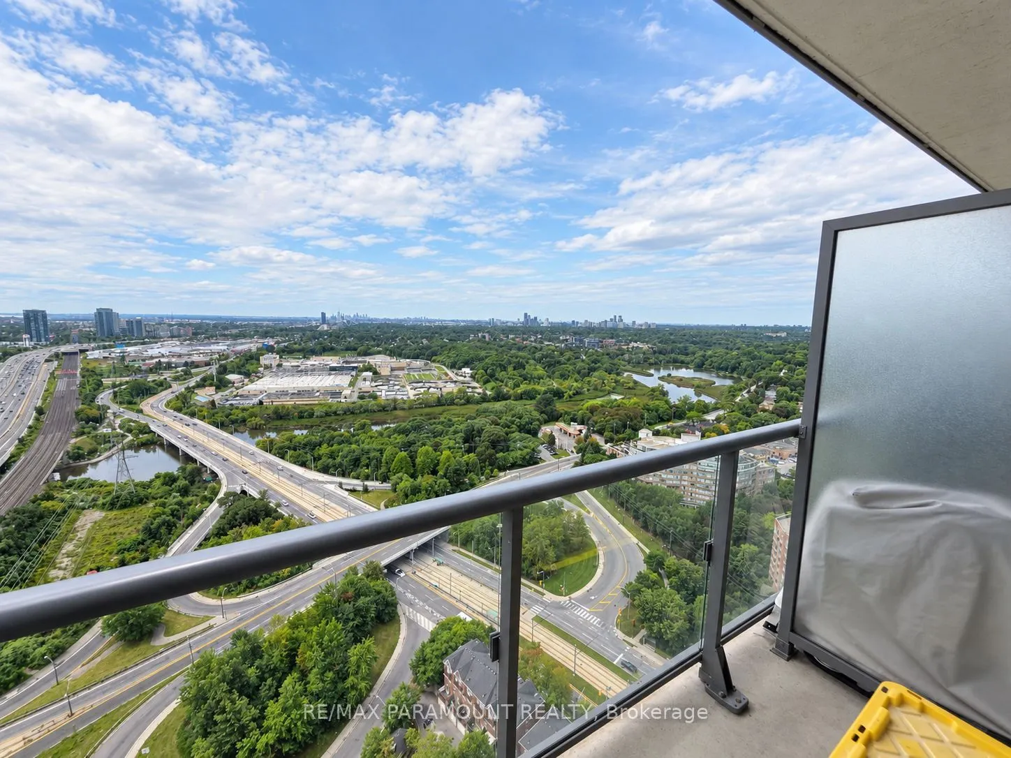 105 The Queensway #3209