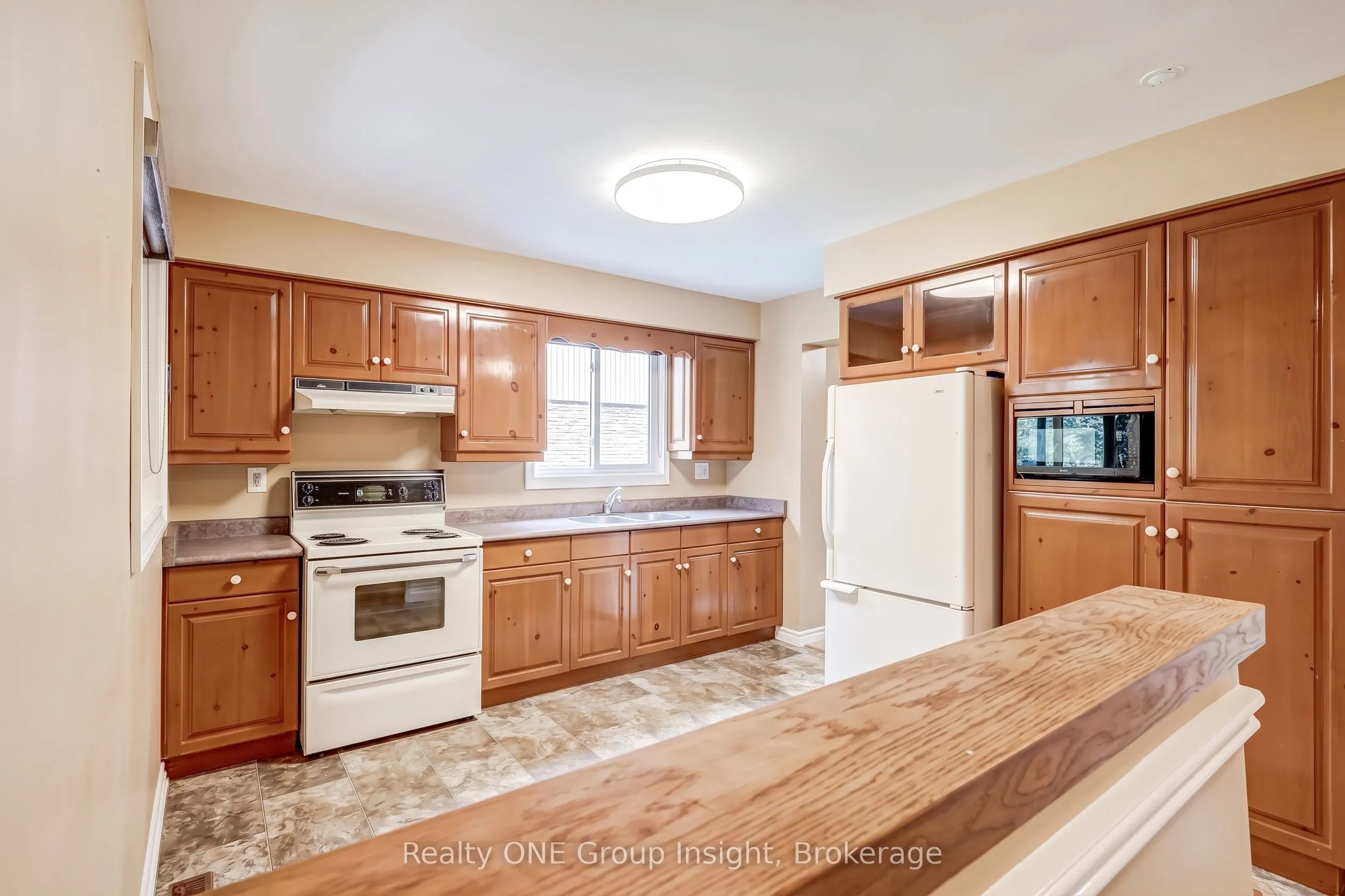 2713 Andorra Circle
