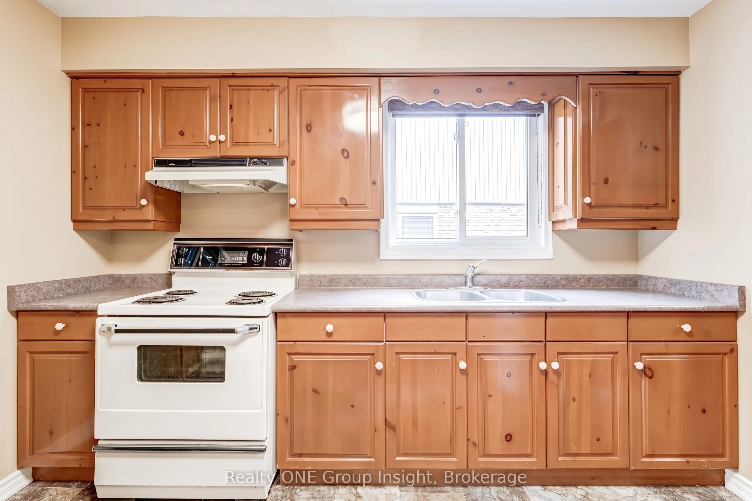 2713 Andorra Circle