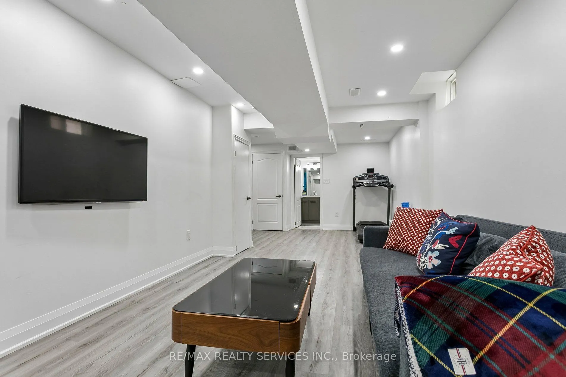276 Fitzgerald Crescent