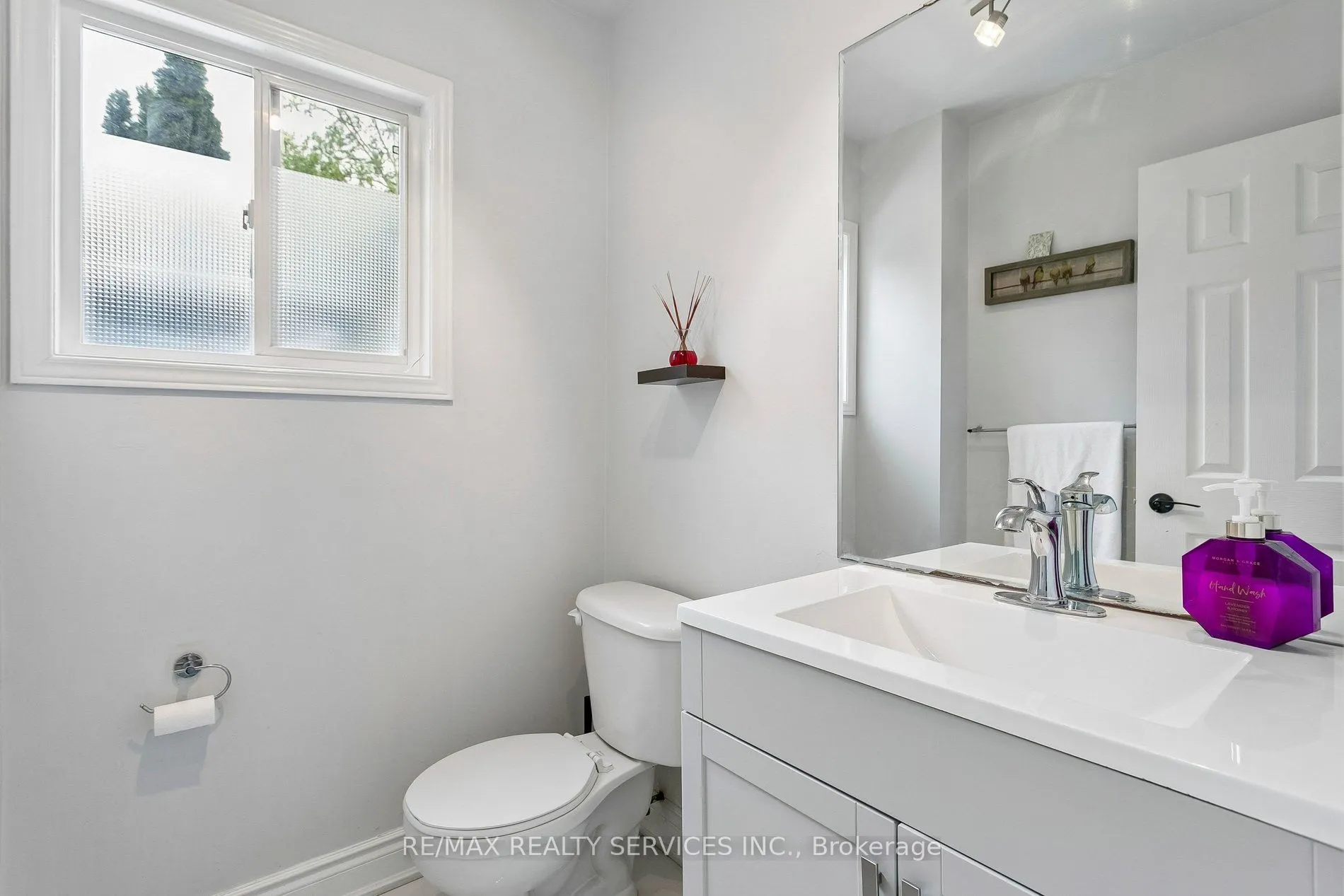 276 Fitzgerald Crescent