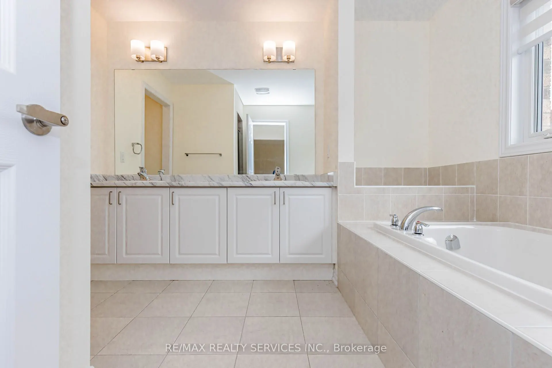 37 Royal Fern Crescent
