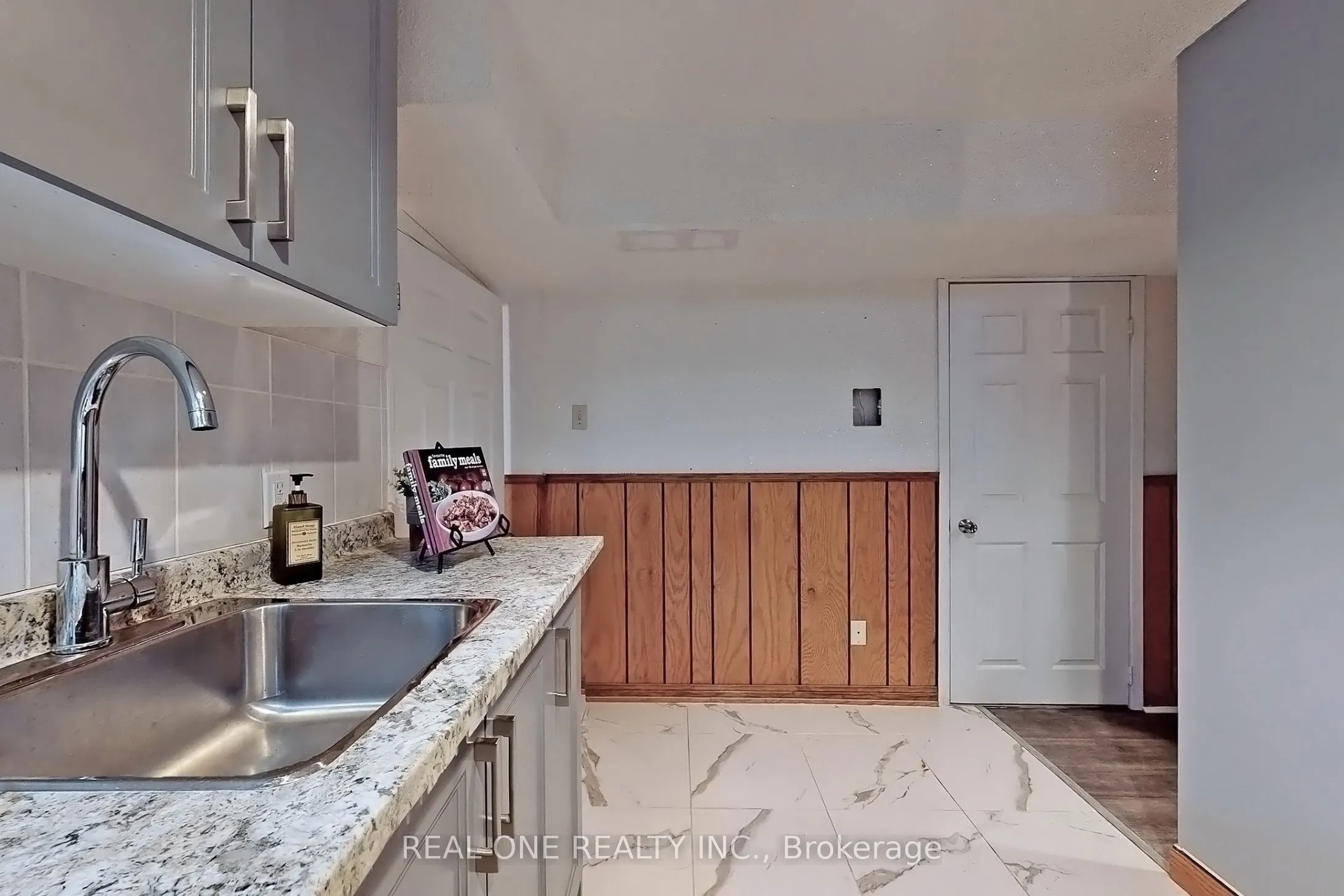 1960 Pimlico Court