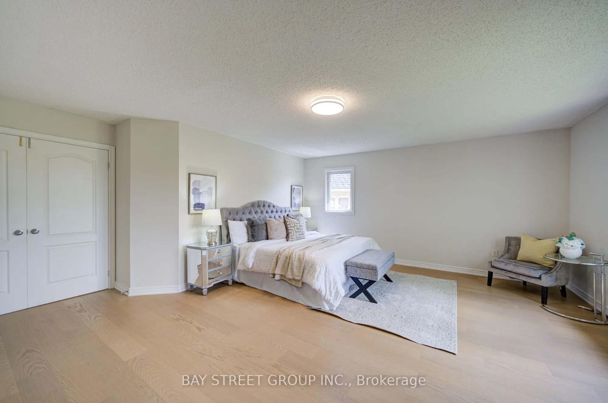 2422 Hertfordshire Way