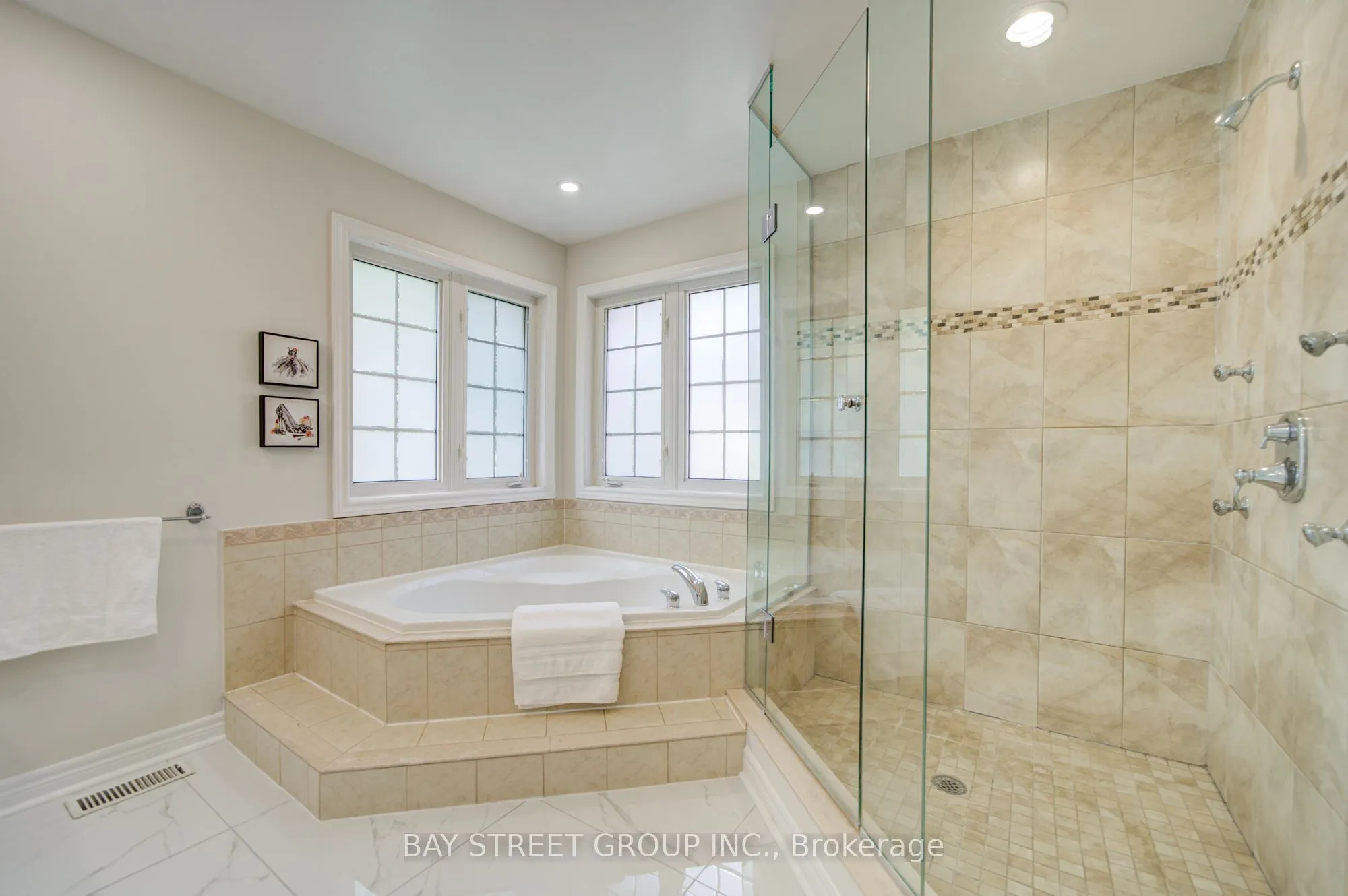 2422 Hertfordshire Way