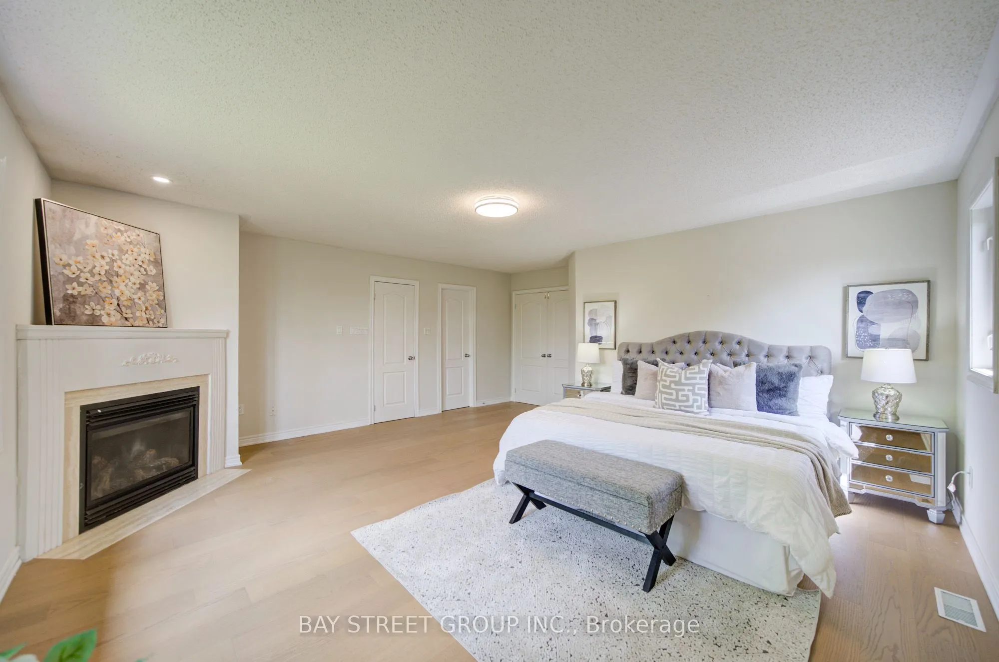 2422 Hertfordshire Way