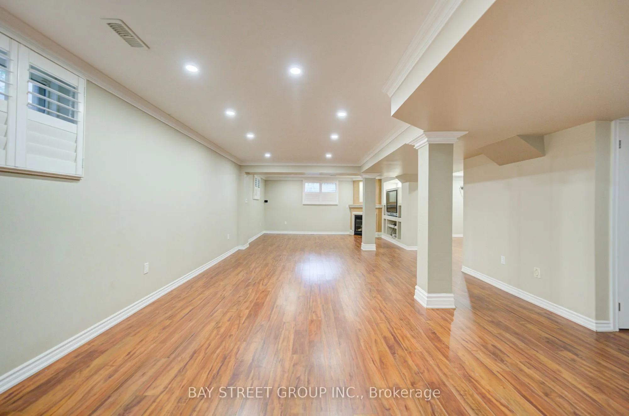 2422 Hertfordshire Way