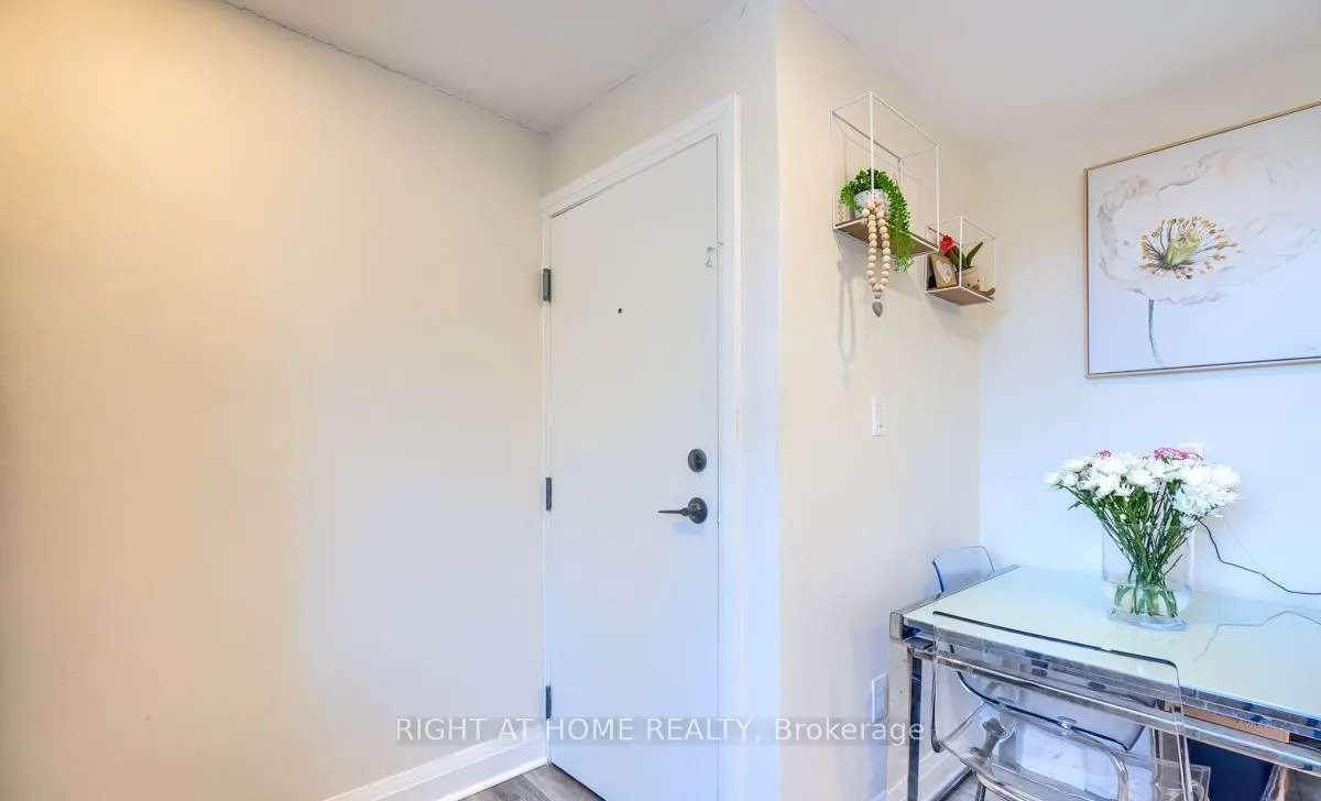 18 Ewing Street #1