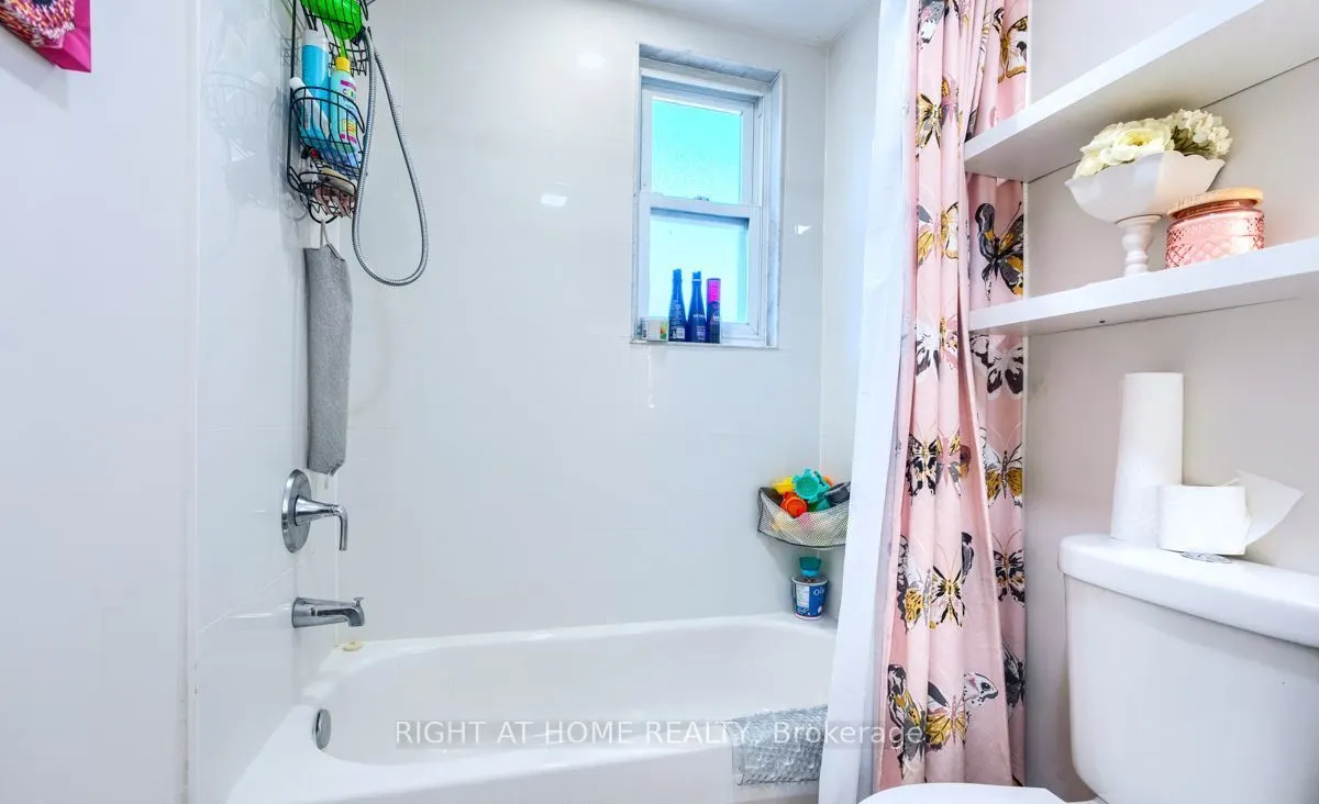 18 Ewing Street #1