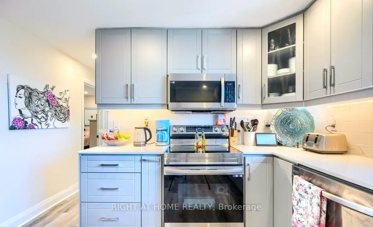 18 Ewing Street #1