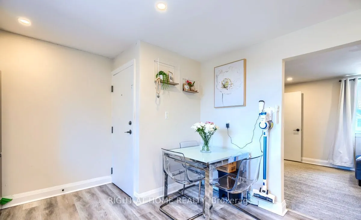 18 Ewing Street #1