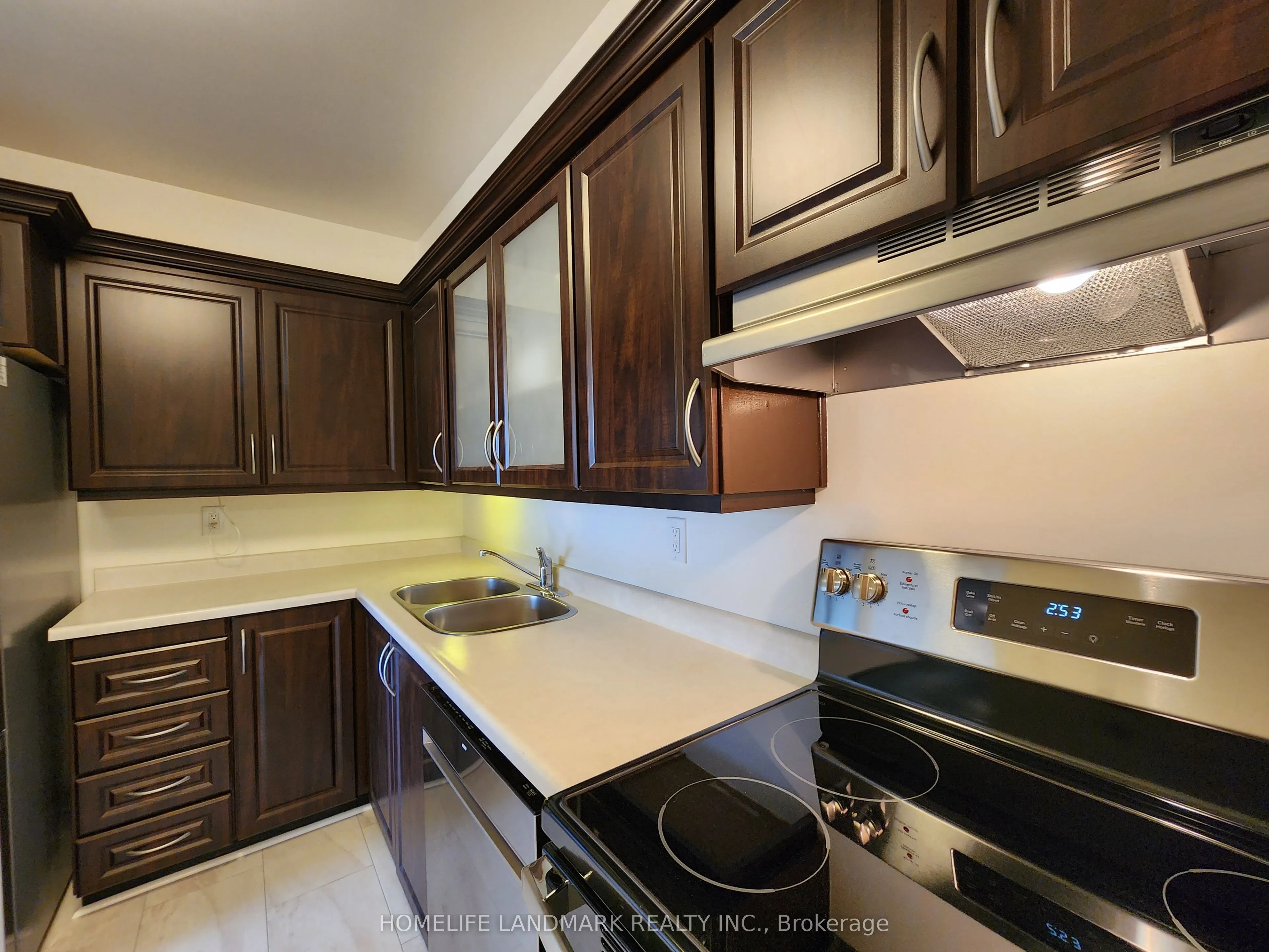 50 Elm Drive E #910