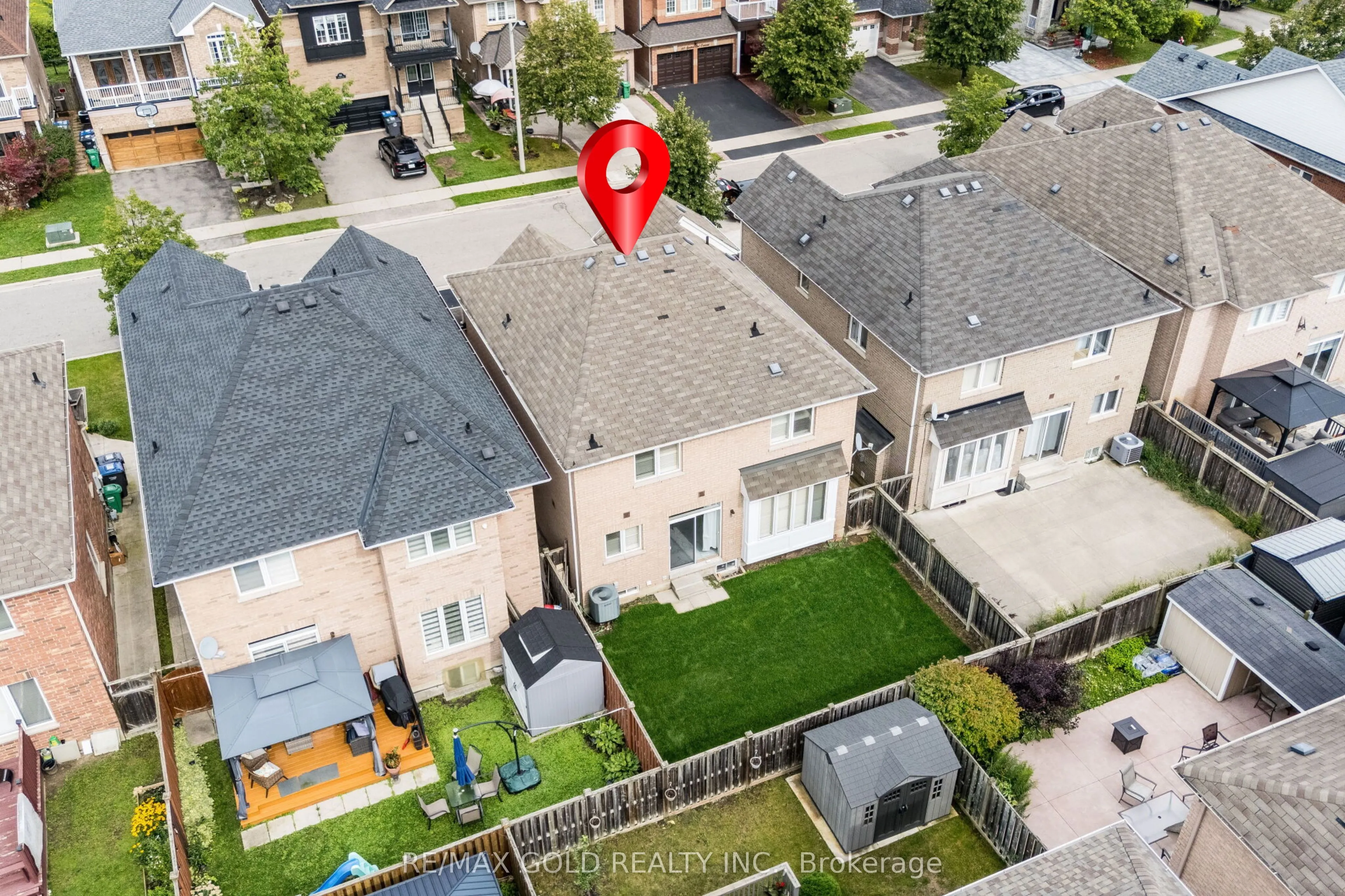 43 Spotted Owl Crescent