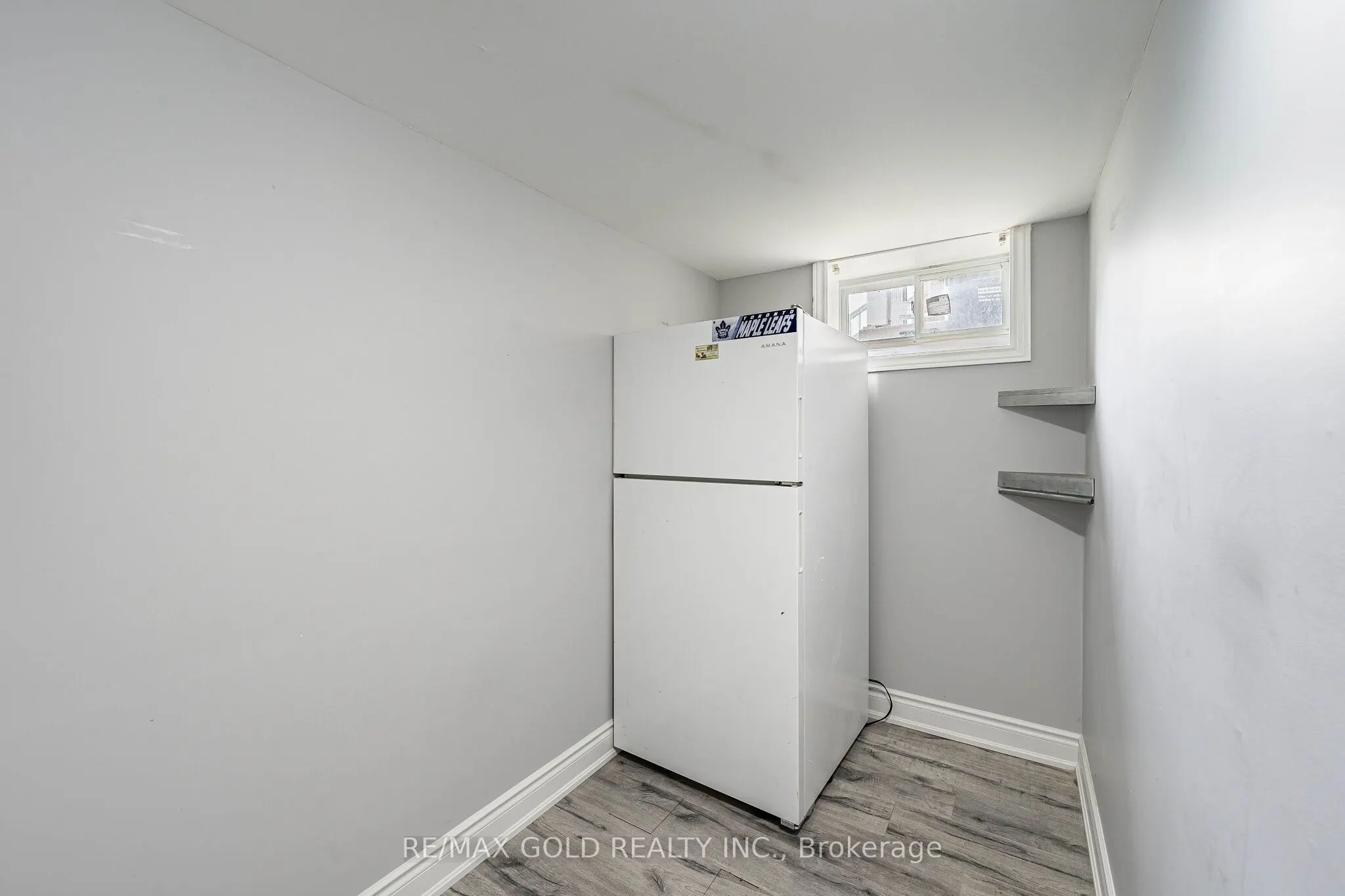 43 Spotted Owl Crescent