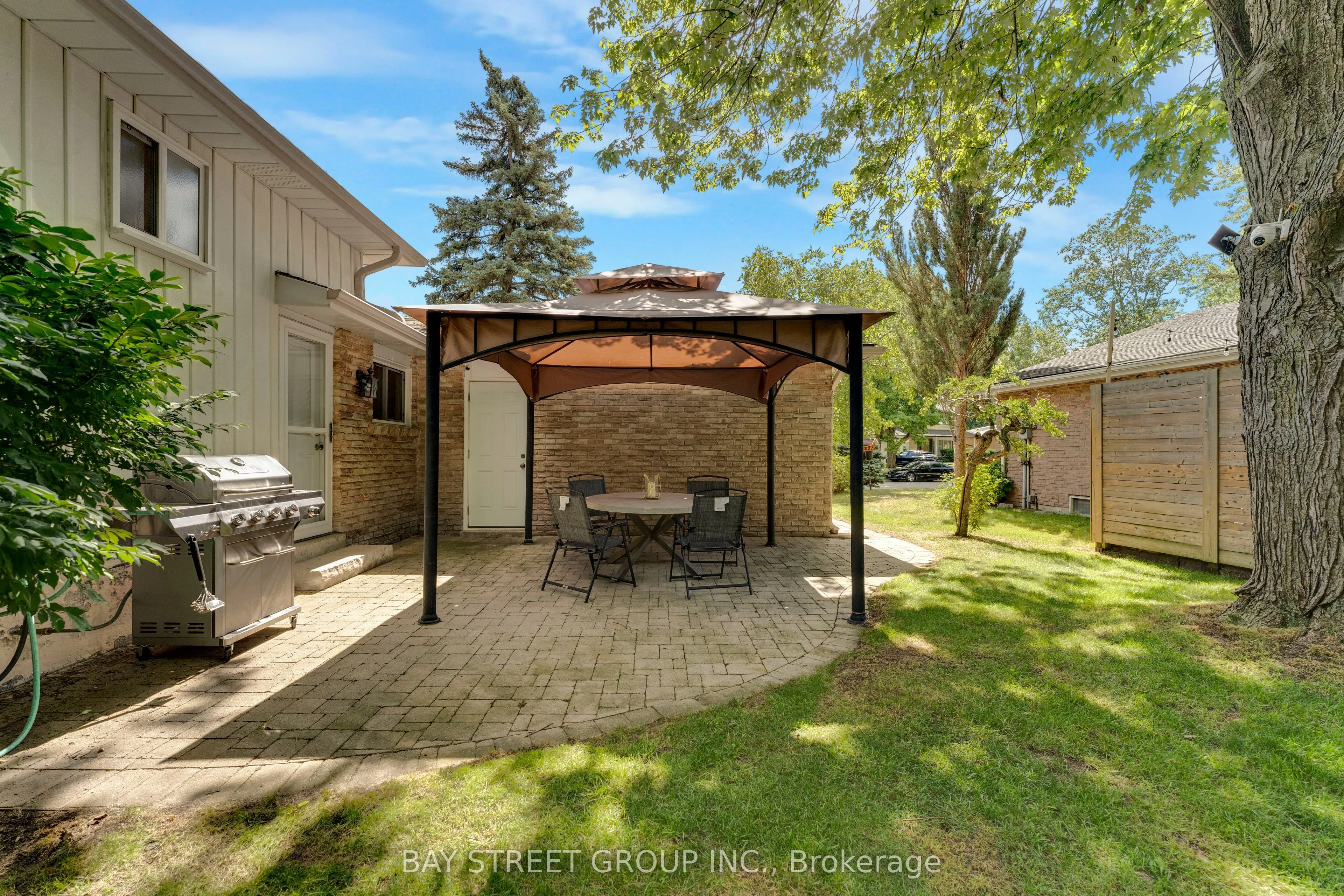 2283 Devon Road