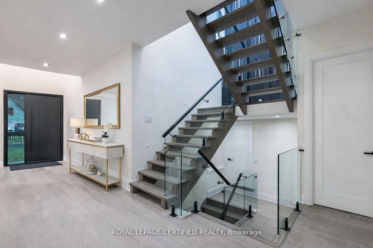 3081 Grenville Drive