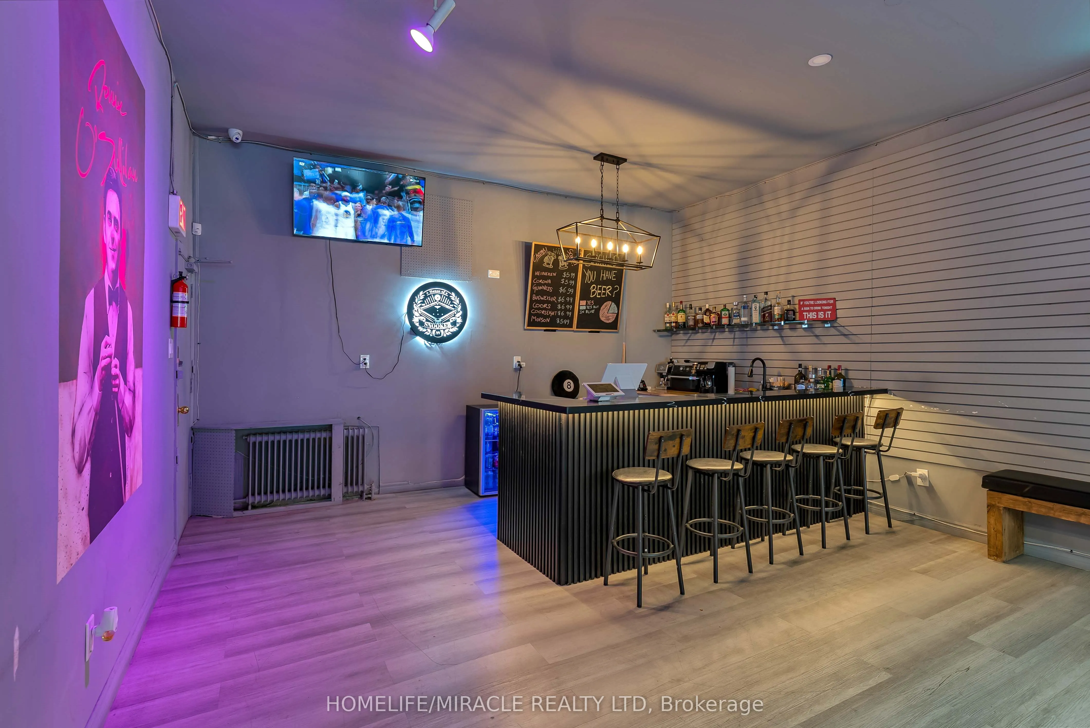 2789 Lakeshore Boulevard W