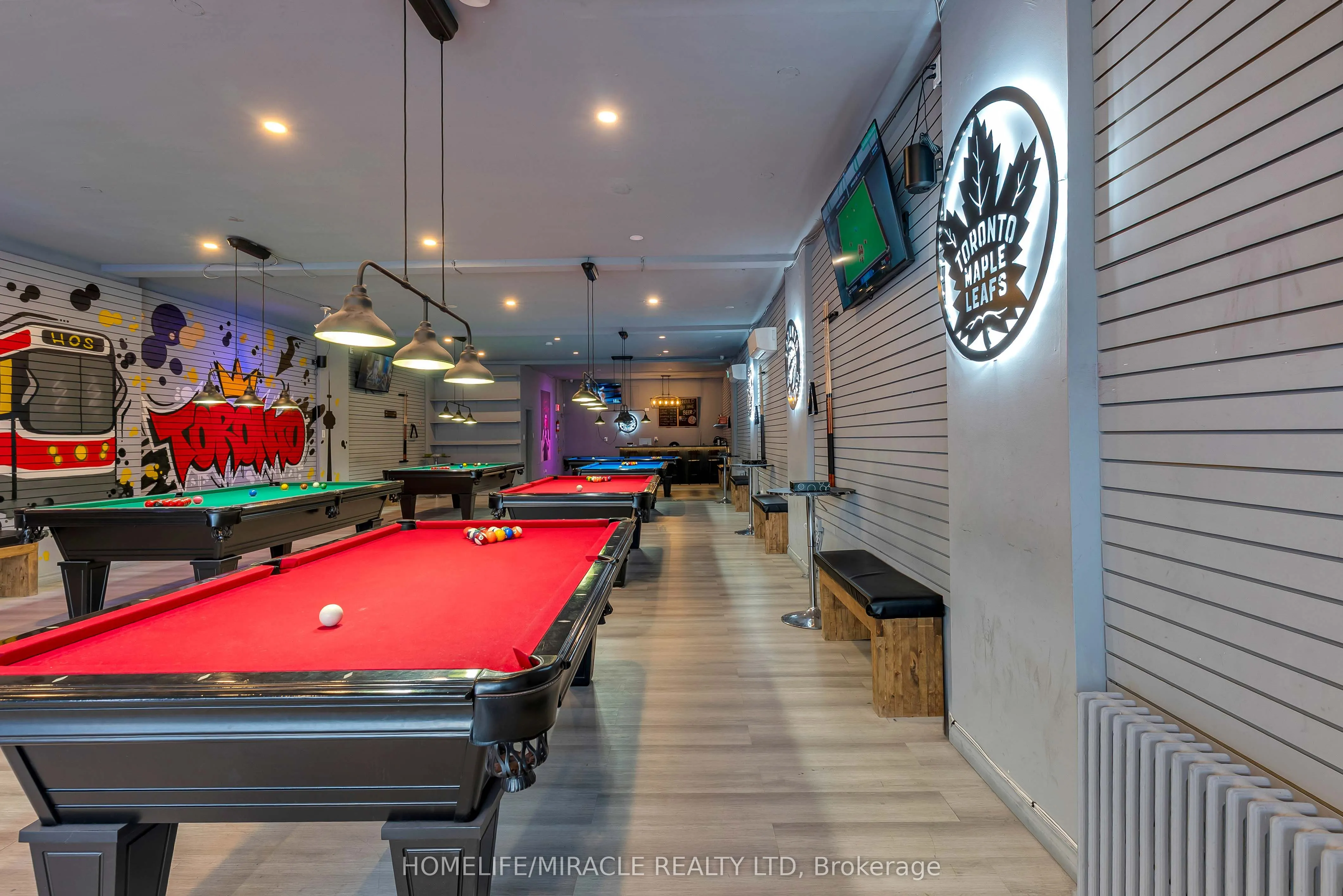 2789 Lakeshore Boulevard W