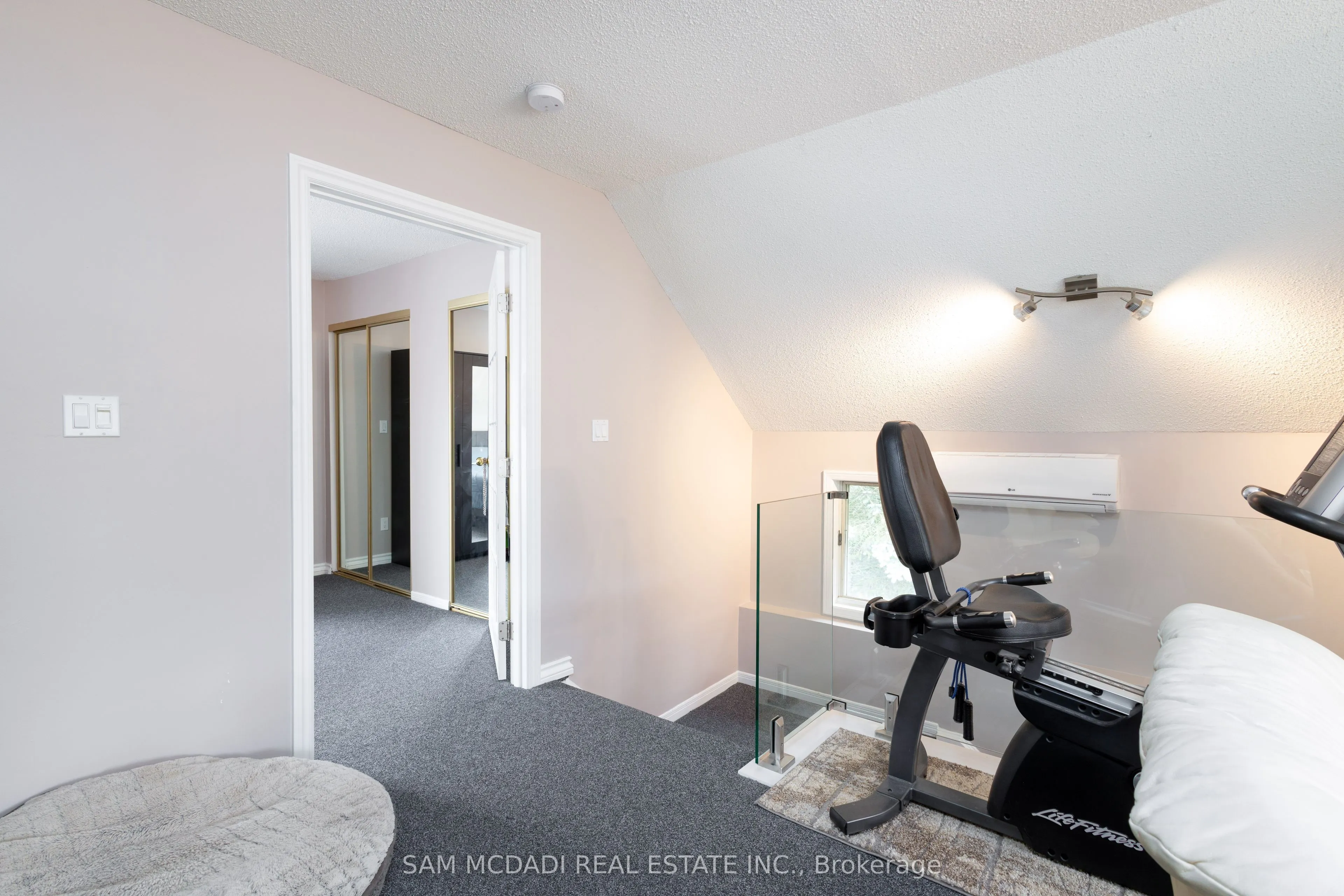 14011 Trafalgar Road #Upper