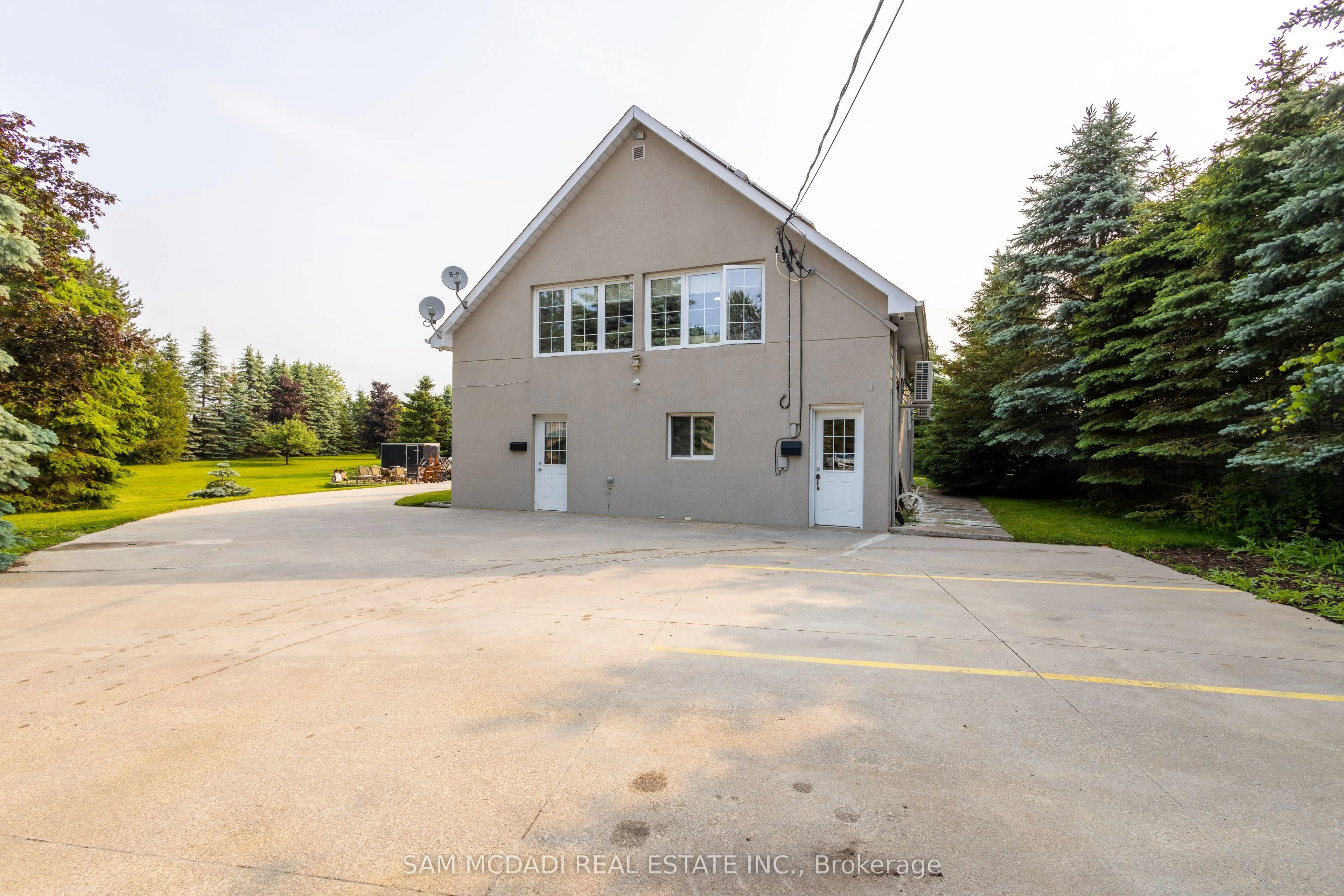 14011 Trafalgar Road #Upper