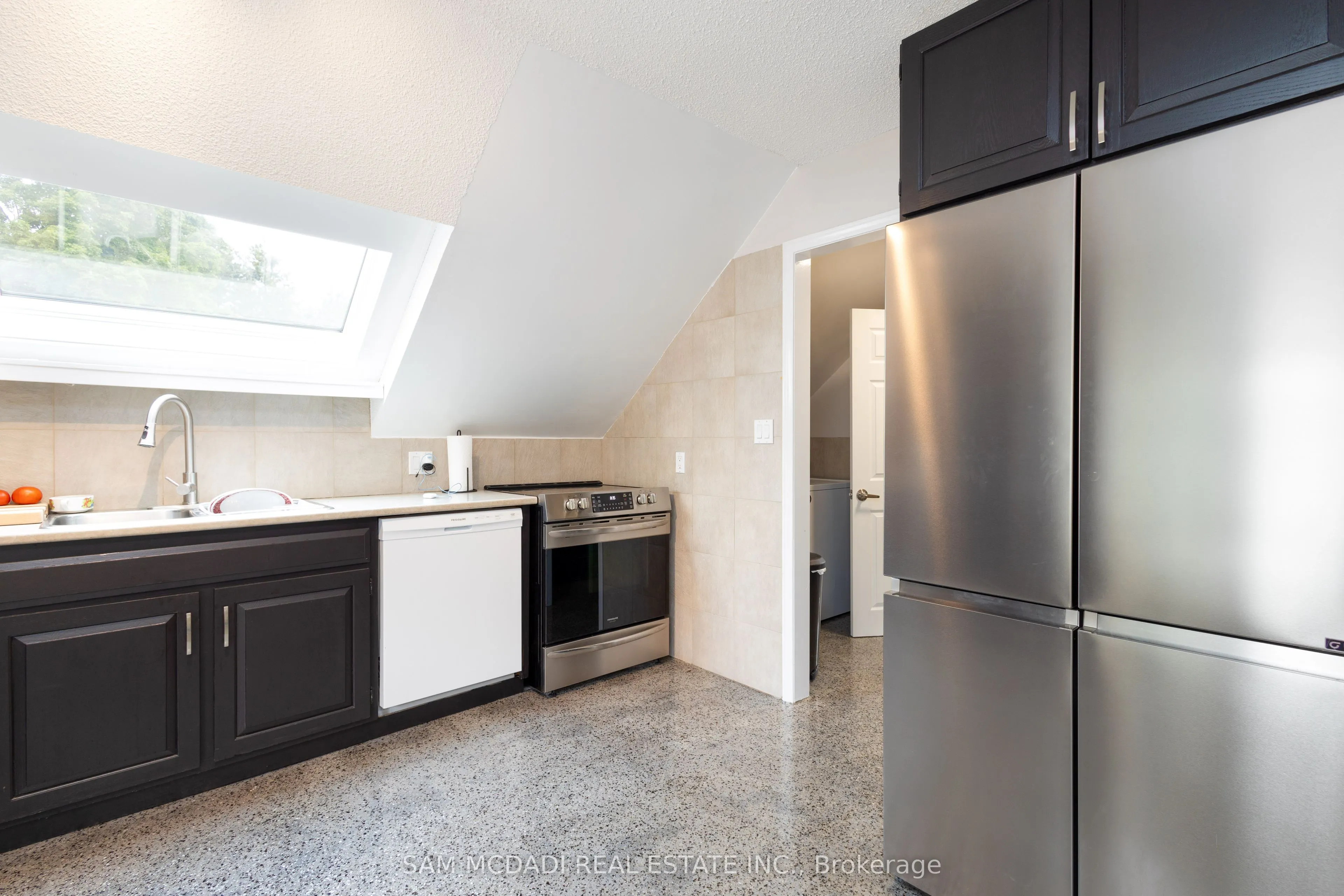 14011 Trafalgar Road #Upper