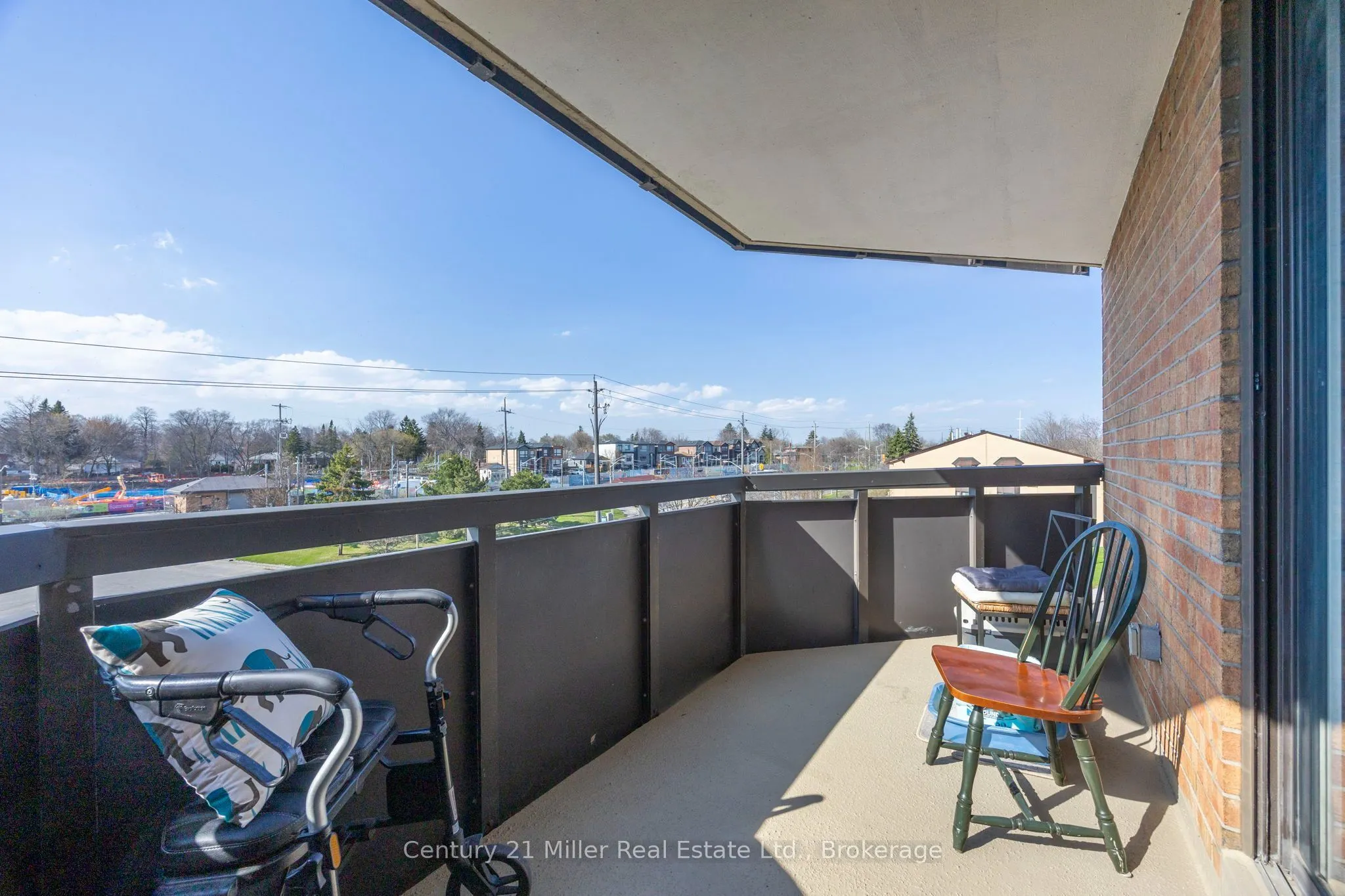 3845 Lake Shore Boulevard W #411