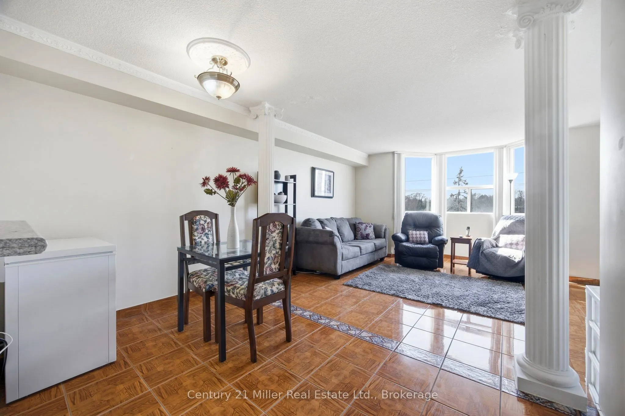 3845 Lake Shore Boulevard W #411