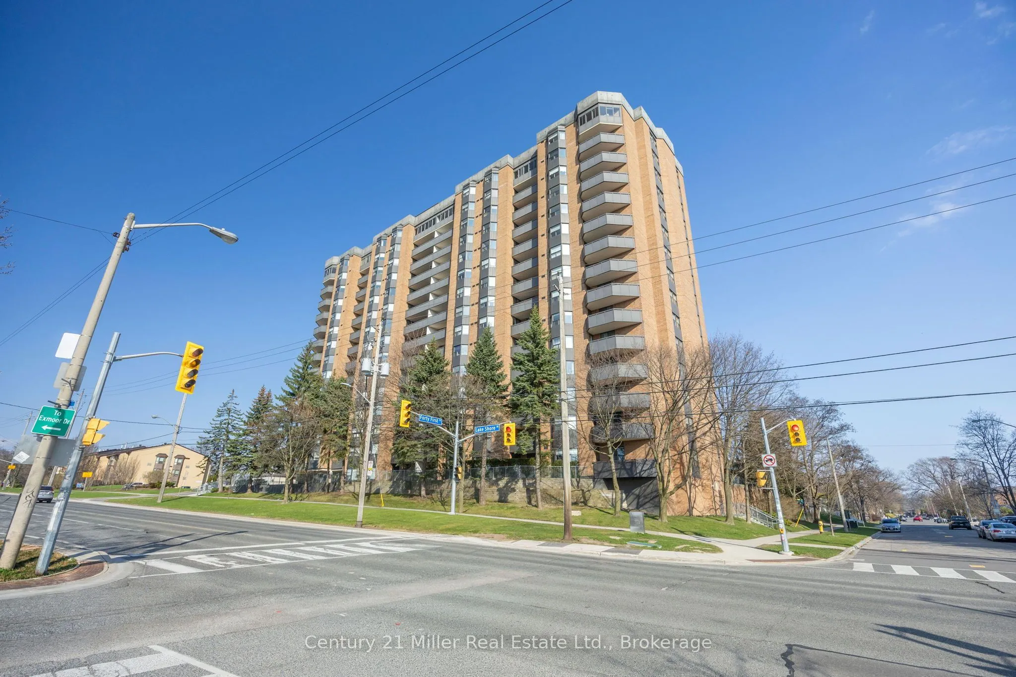 3845 Lake Shore Boulevard W #411