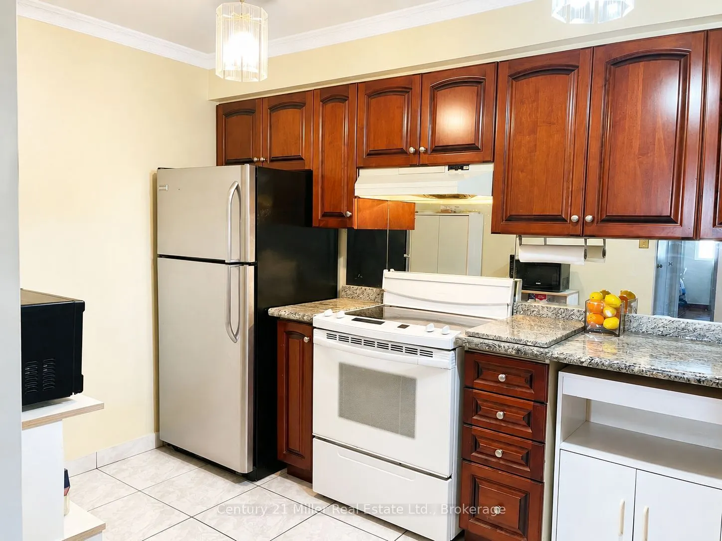 3845 Lake Shore Boulevard W #411