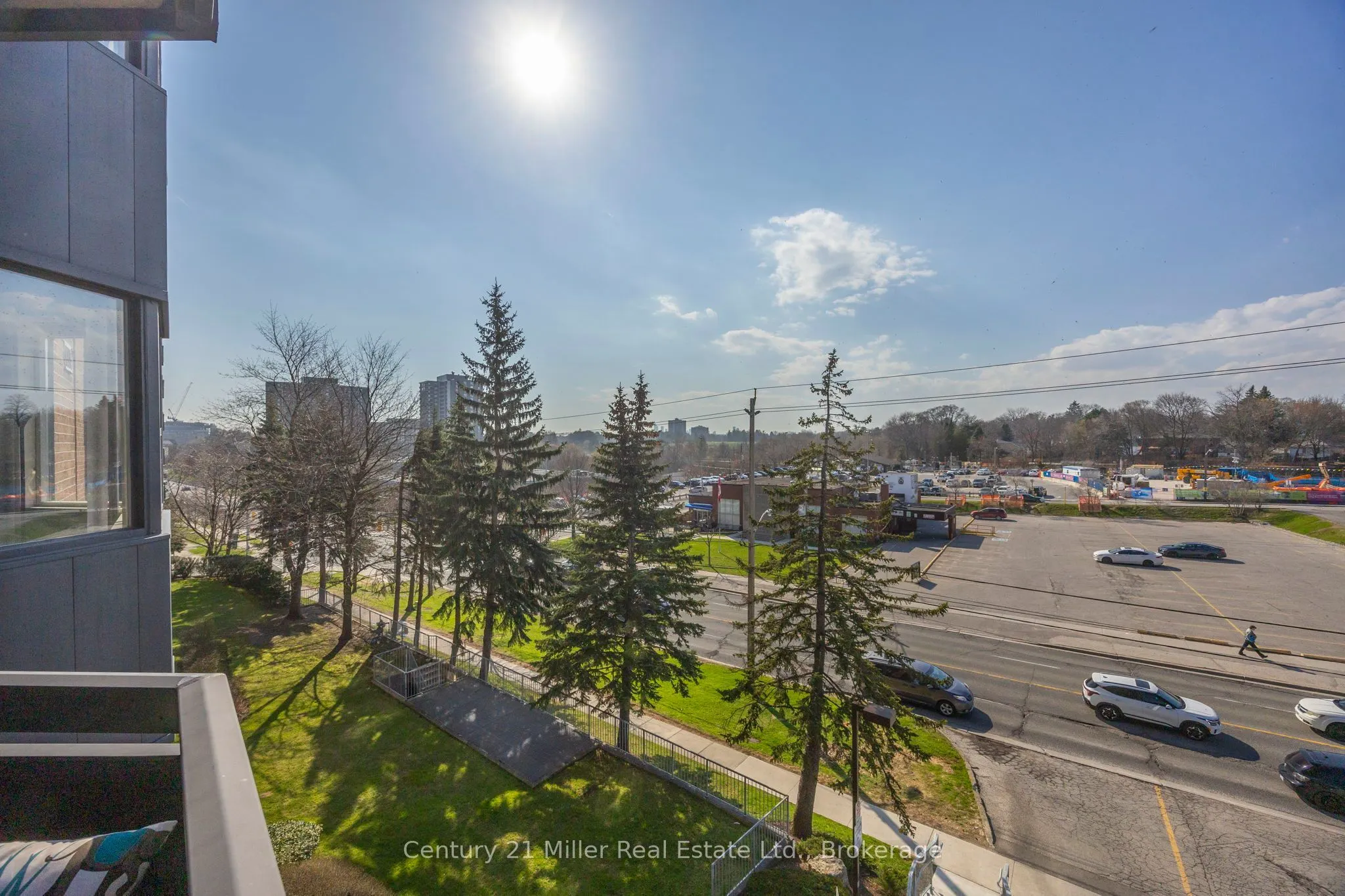 3845 Lake Shore Boulevard W #411