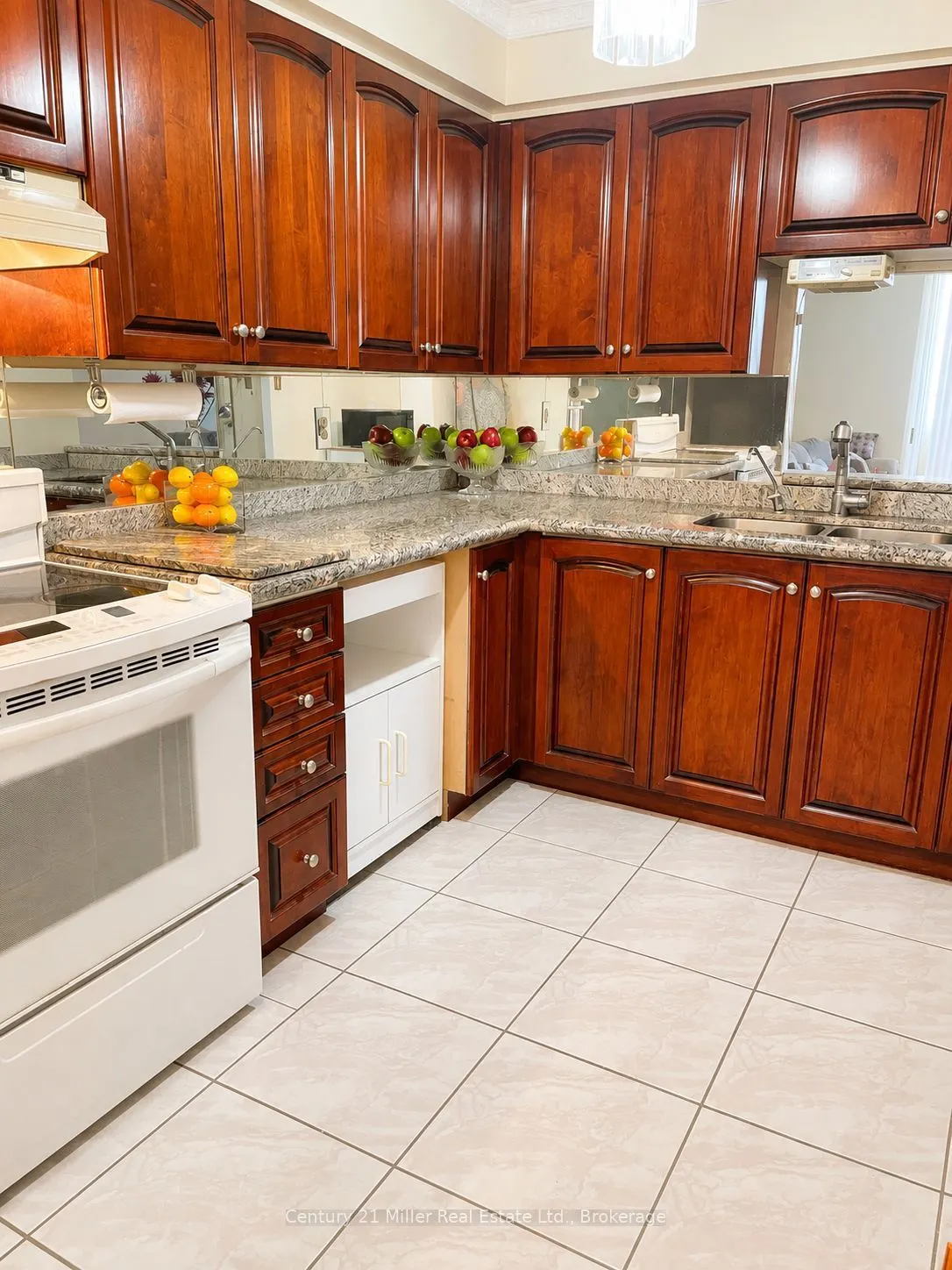 3845 Lake Shore Boulevard W #411