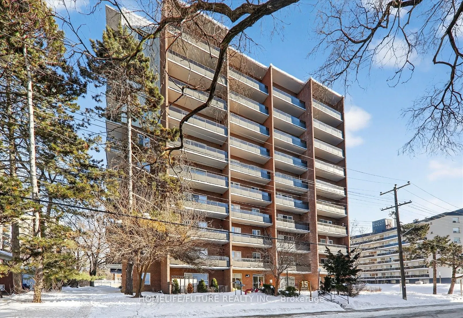 15 Elizabeth Street N #704