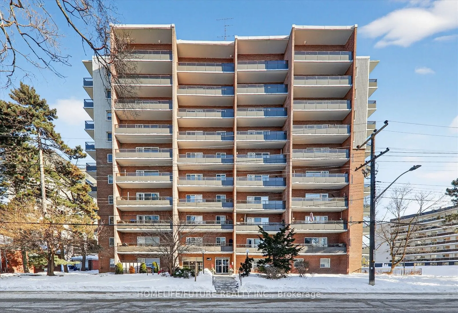 15 Elizabeth Street N #704