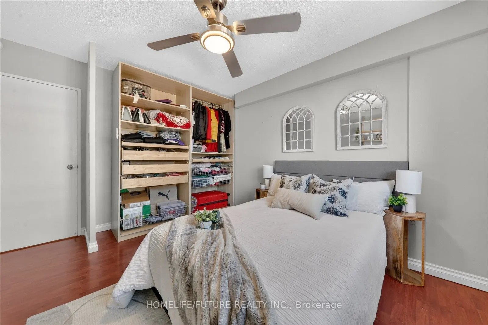 15 Elizabeth Street N #704