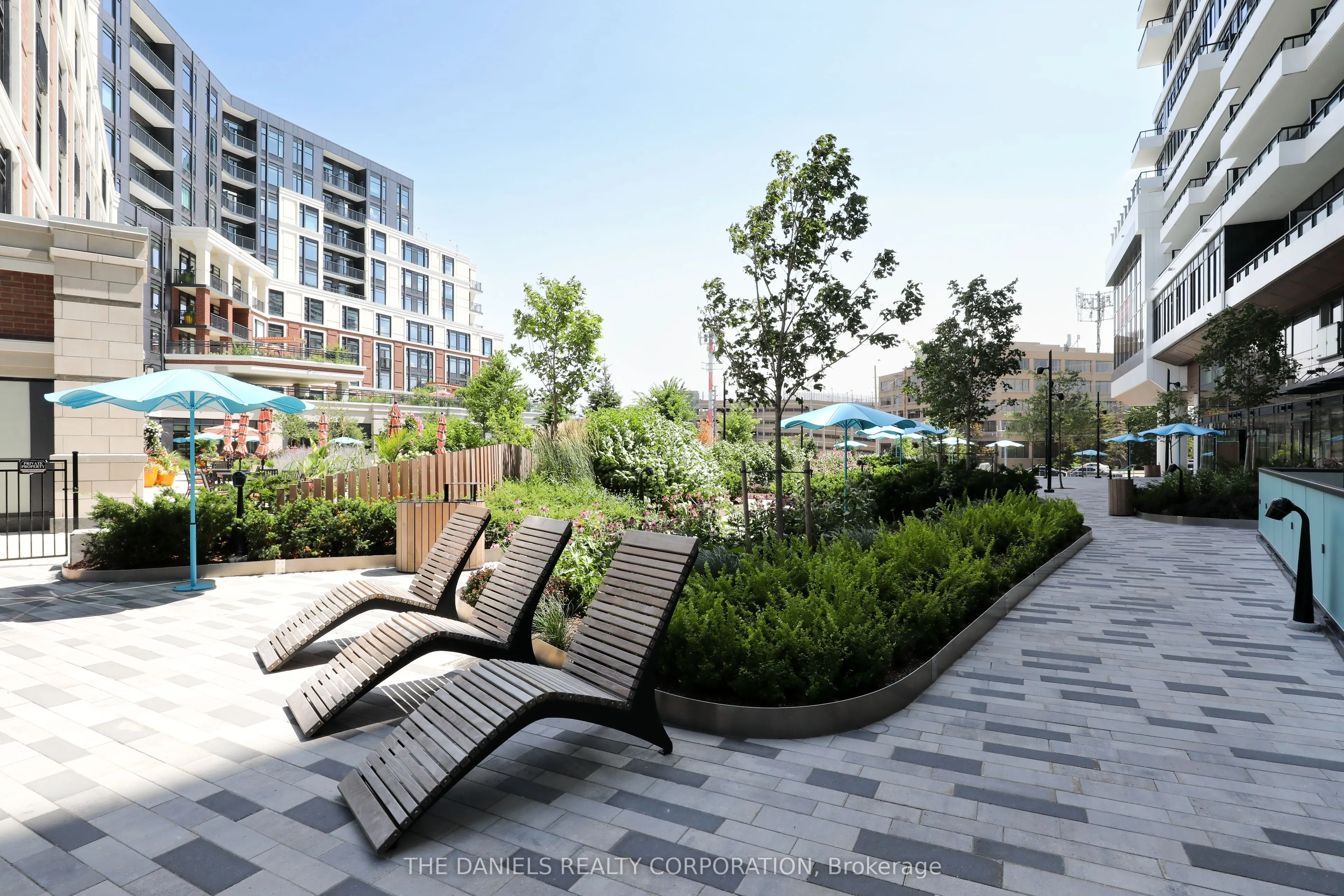 2485 Eglinton Avenue W #924