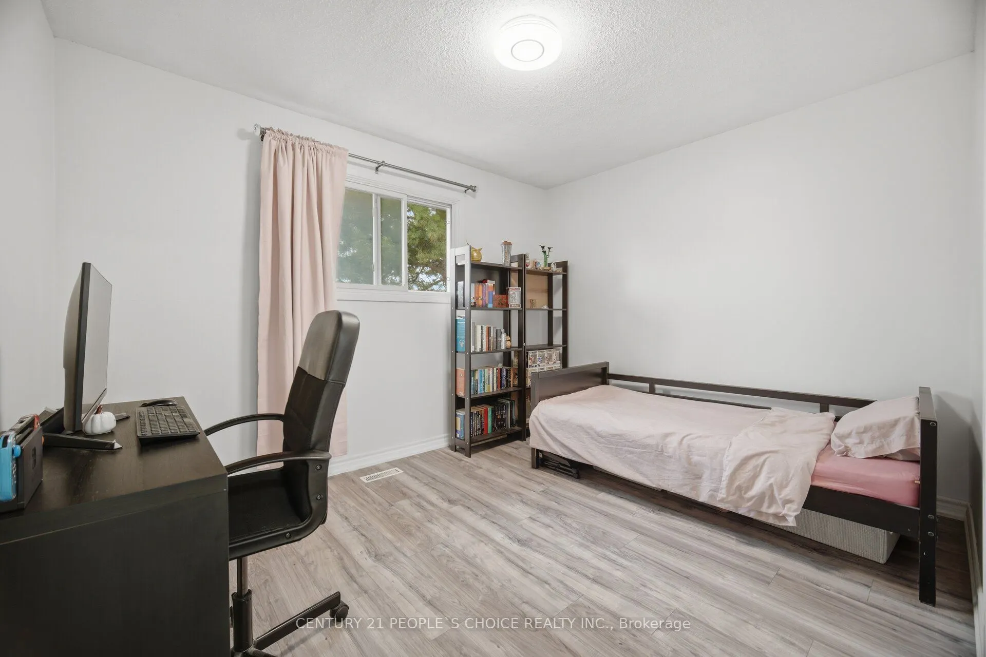 578 Cavell Drive