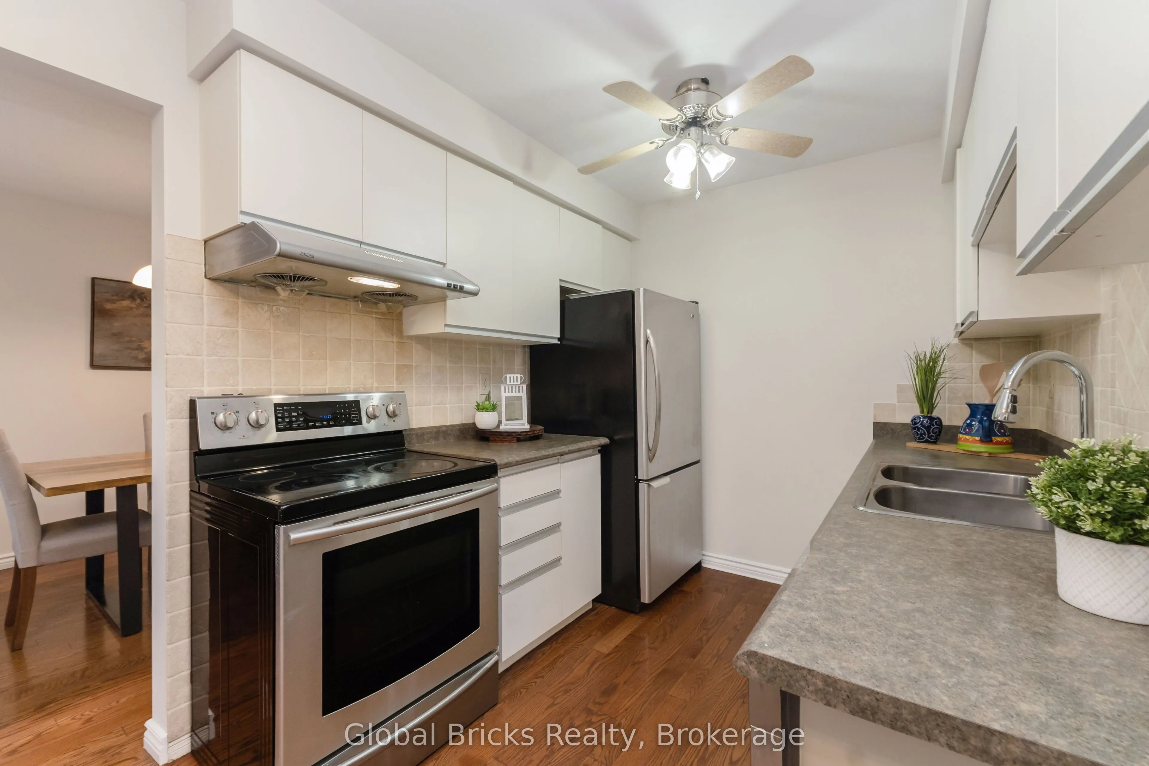 6190 Saltmarsh Court