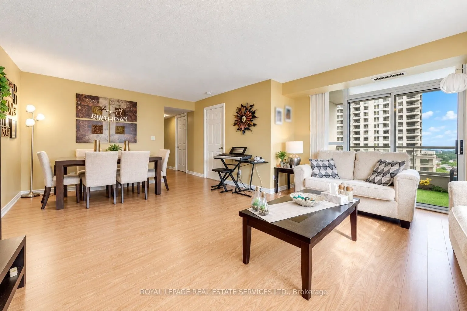3888 Duke Of York Boulevard #1433