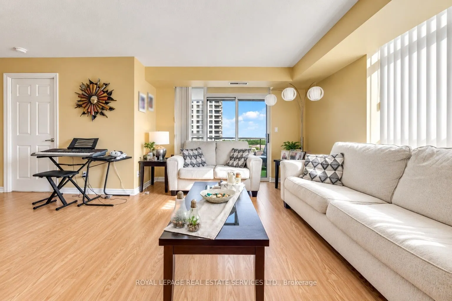 3888 Duke Of York Boulevard #1433