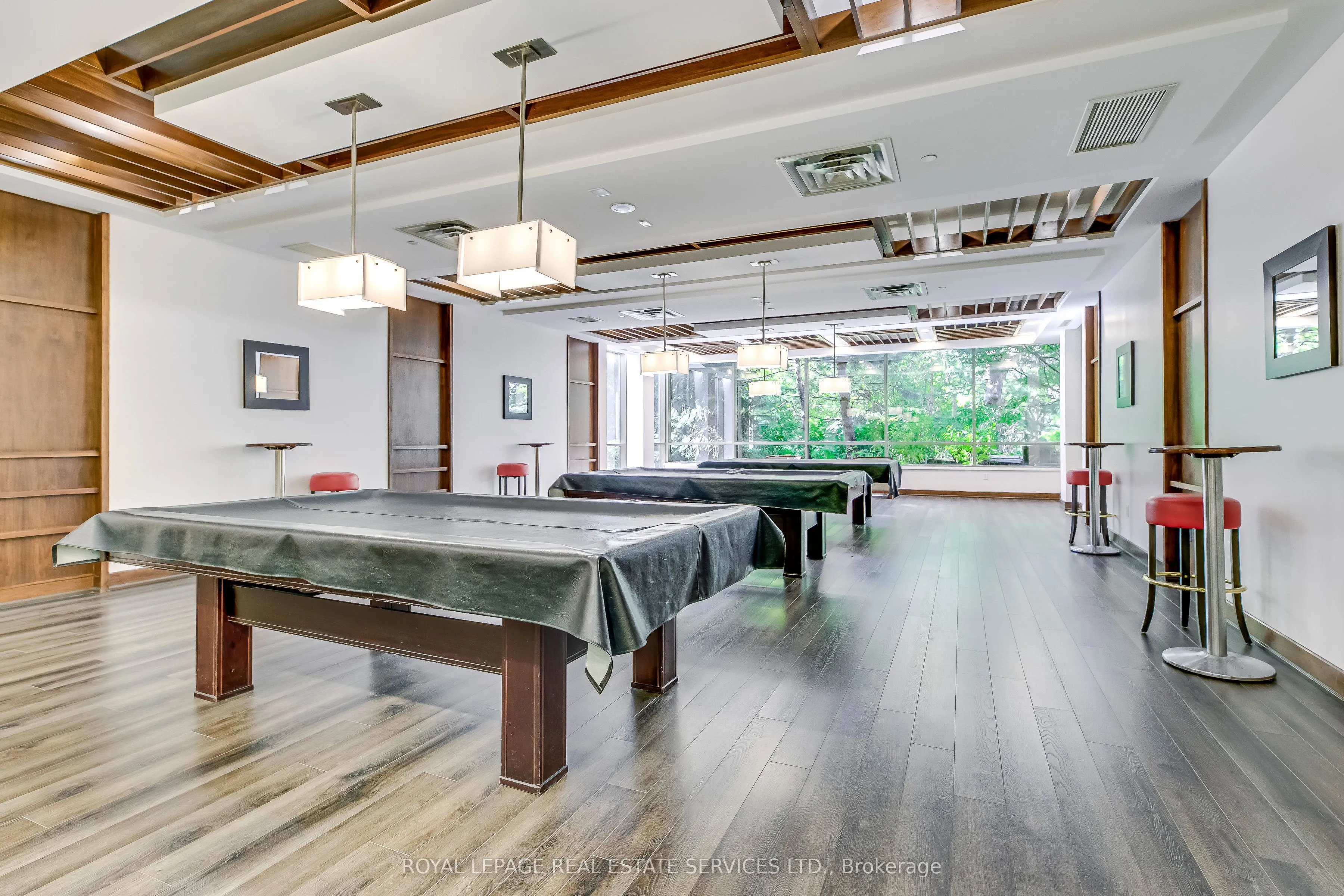 3888 Duke Of York Boulevard #1433