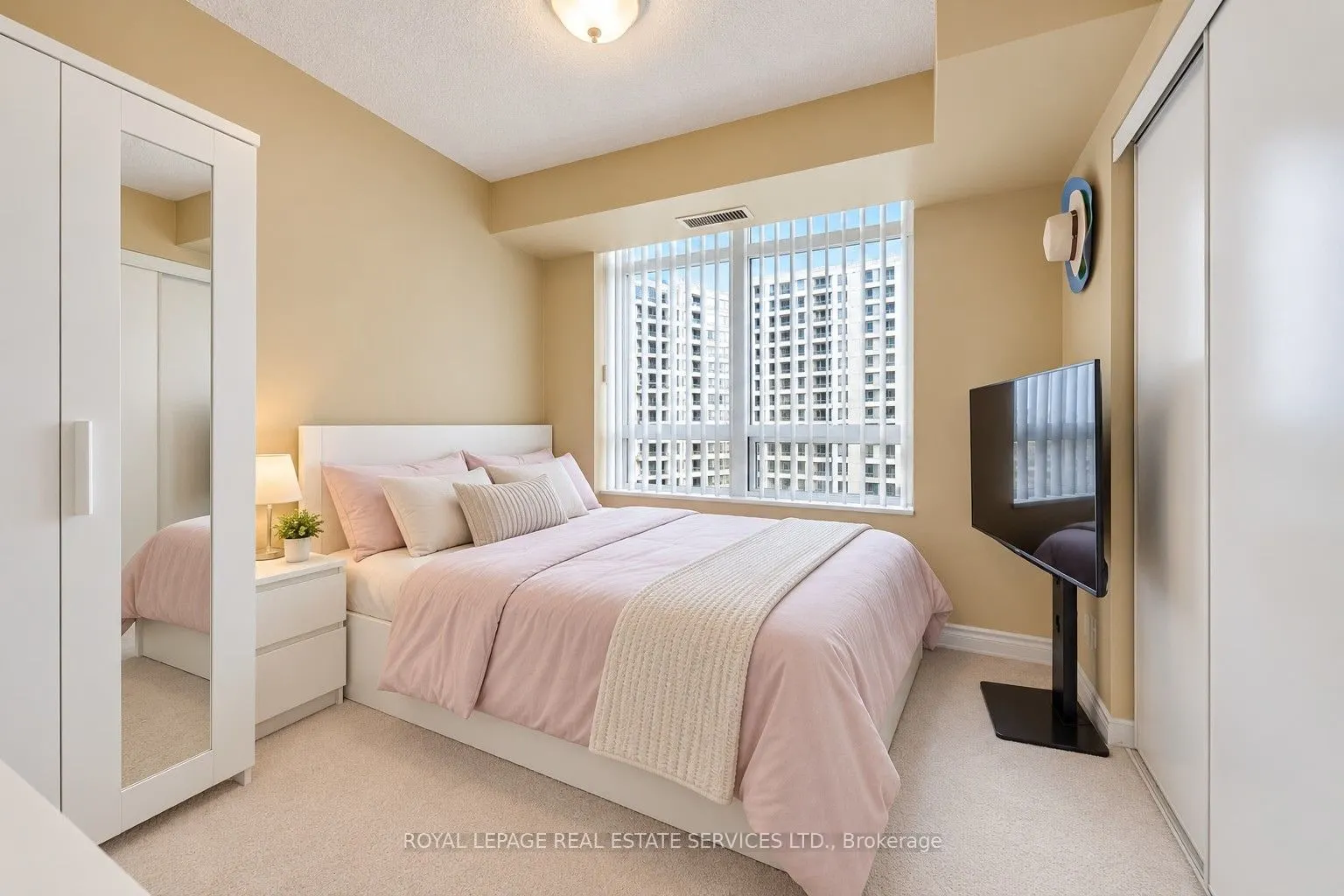 3888 Duke Of York Boulevard #1433