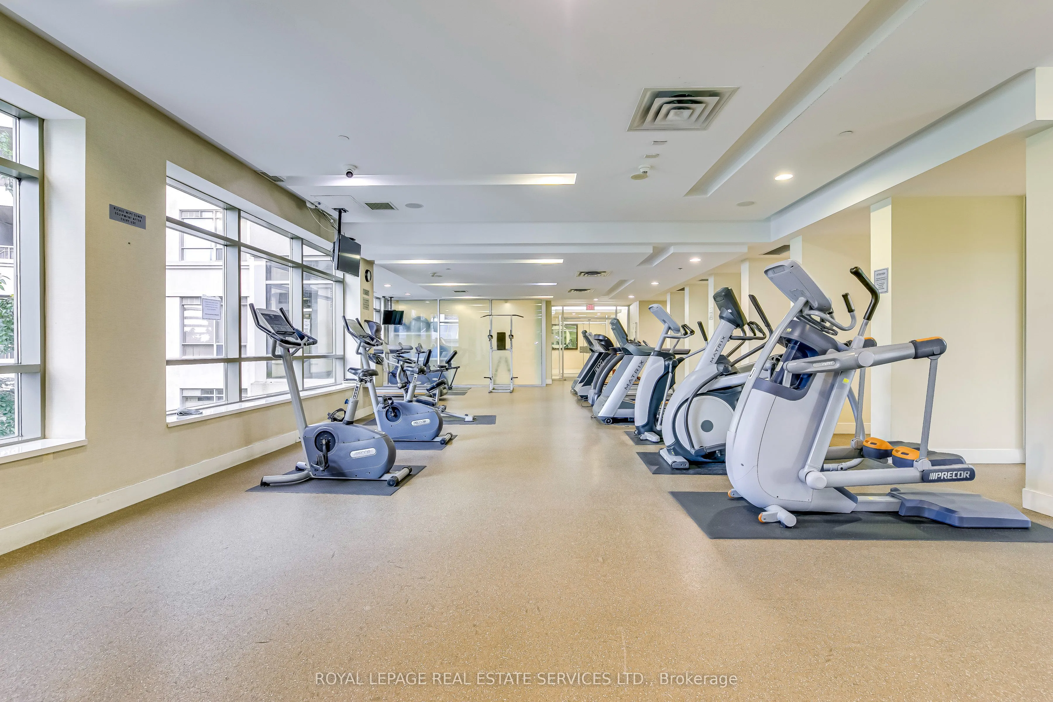 3888 Duke Of York Boulevard #1433