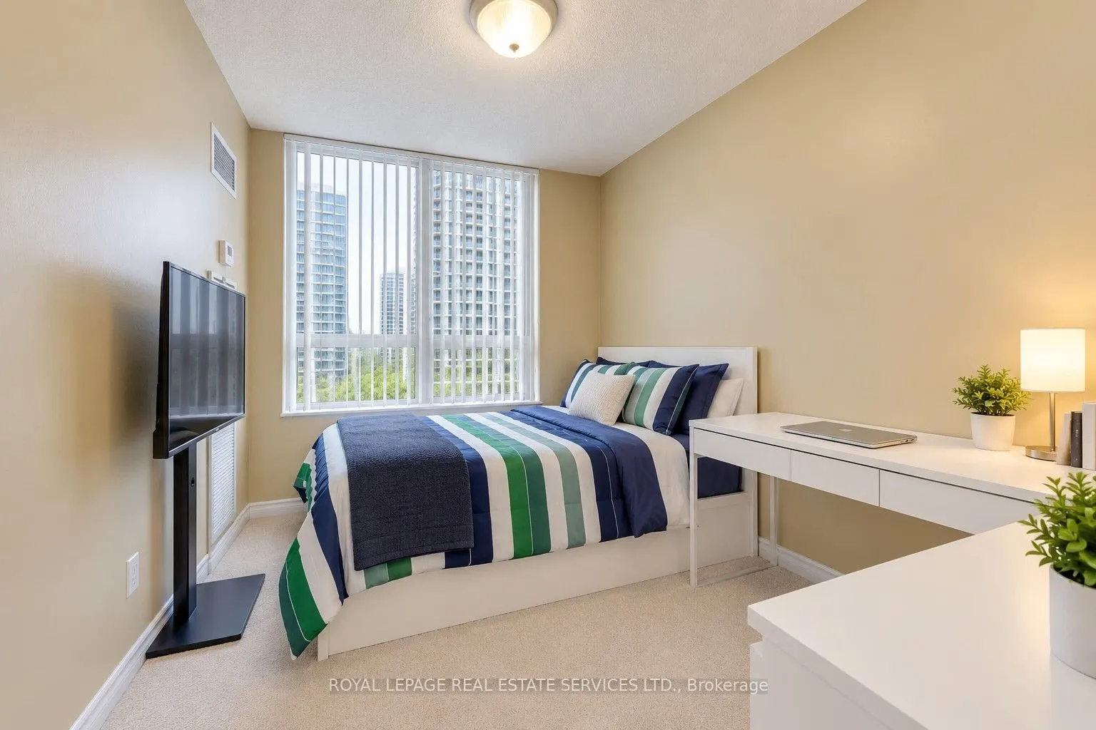 3888 Duke Of York Boulevard #1433
