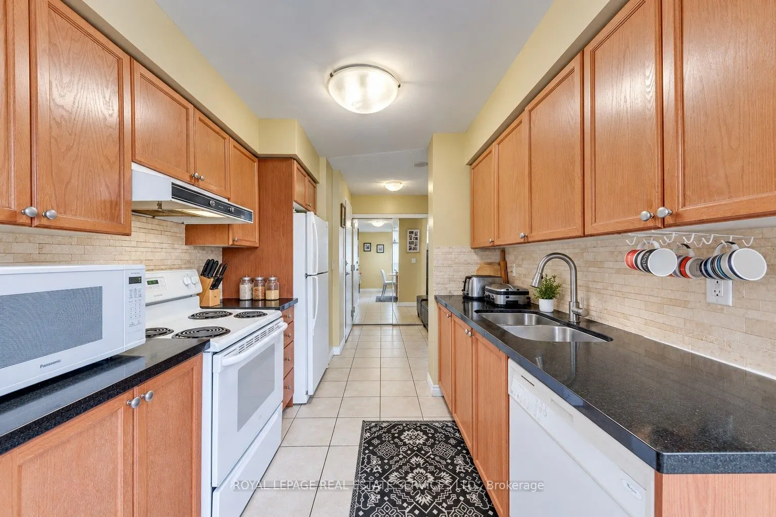 3888 Duke Of York Boulevard #1433